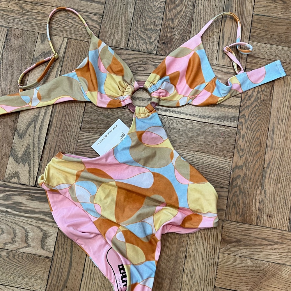Beach Riot
Kirsten Cutout One-Piece Swimsuit